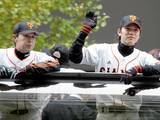 「【プロ野球】坂本勇人の通算300号に「やはり何か持っている」 篠塚和典が今の巨人に欠かせないルーキーとベテランについて語った」の画像1