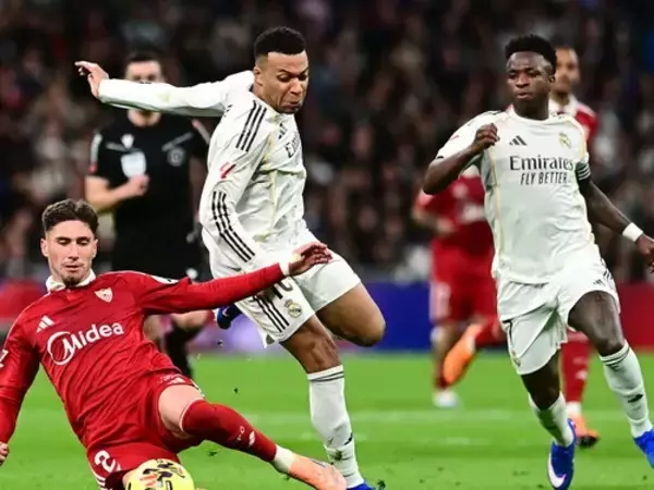 ジダンは就任要請に「ノー」 監督交代だけでは解決できないレアル・マドリードの危機