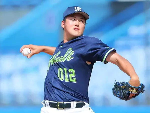 【プロ野球】ヤクルト育成159キロ右腕の成長曲線「もう夢しかない！」 由規コーチも驚いた