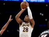 「レイカーズ八村塁が自身の存在価値を高めた2025-26シーズン NBAプレーオフ史上成功率トップでも「３ポイントが好きではない」という理由」の画像1