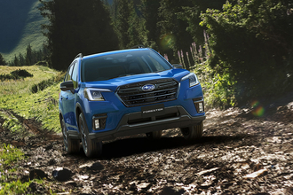 北米専用カラーだった「ガイザーブルー」を設定しアウトドア用装備もてんこ盛り！　スバルAWD50周年を記念した特別仕様車「XT-EDITION」をフォレスターに設定