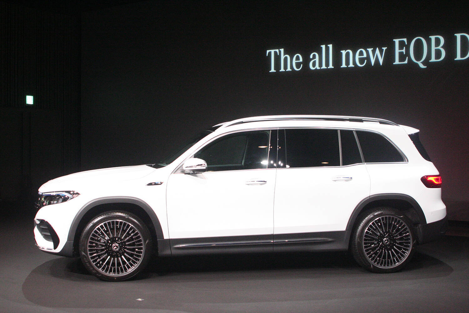 みんな待ってた電気で走る３列シートSUV！　メルセデス・ベンツのEVシリーズ第３弾として「EQB」を日本に導入