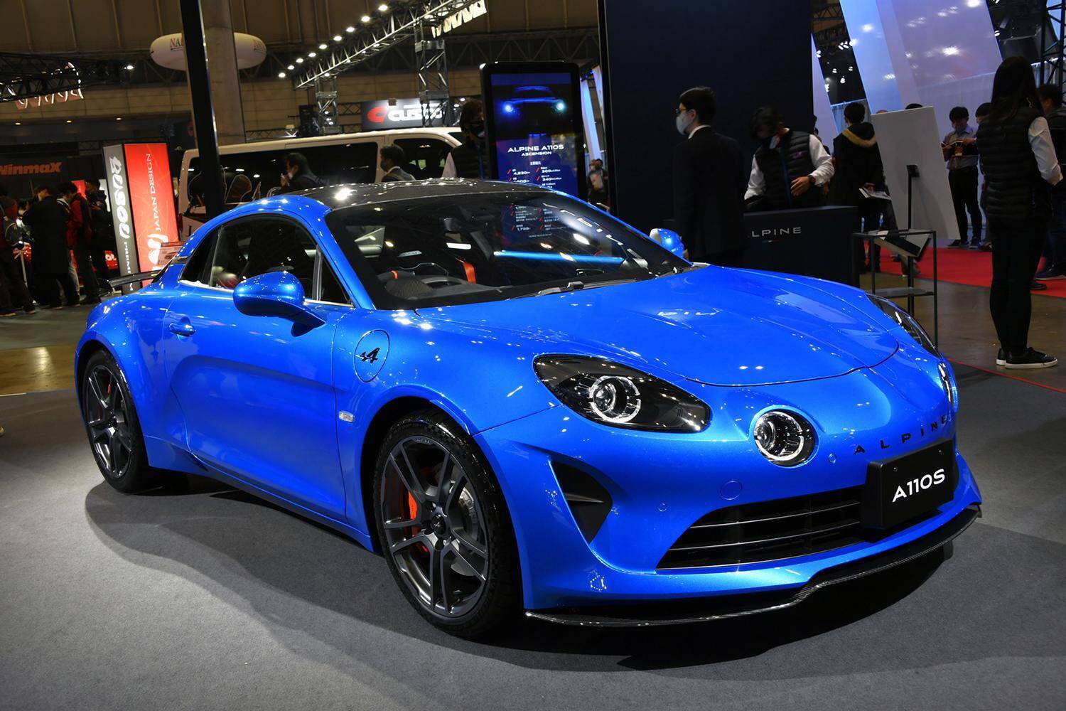 春に導入のアルカナはルノーの今後を決める重要な１台！　バカッ速の新型A110 SにF1マシンまで登場【東京オートサロン2022】