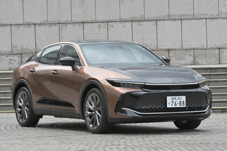 １カ月で２万5000台を受注してもクラウン・クロスオーバーは「バカ売れ」じゃない！　本命はこの先に続く車種だった