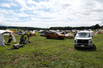 話題の「超新型デリカミニ」をどこよりも早く展示したのはキャンプ場！　オフロードや登坂の体験もできる「スターキャンプ2025 in 朝霧高原」で三菱車のスゴさを知った