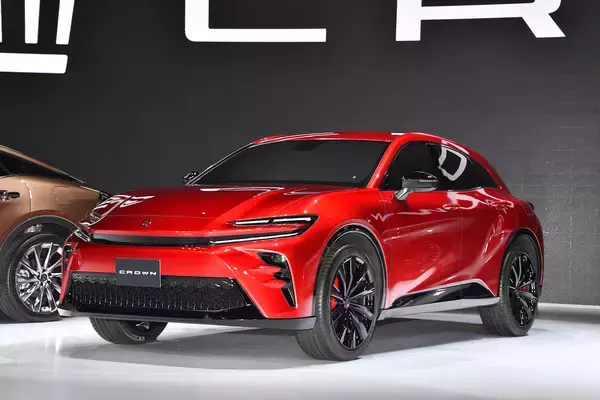 「「クラウン原理主義者」も「SUV好き」ももうちょい待て！　クラウンクロスオーバーを買っていい人ダメな人」の画像