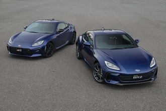 スバル＆三菱ファンは諦めるしかないのか？　トヨタもホンダも日産もMTターボスポーツを作ってるのに「ランエボ」「WRX STI」が復活しないワケ