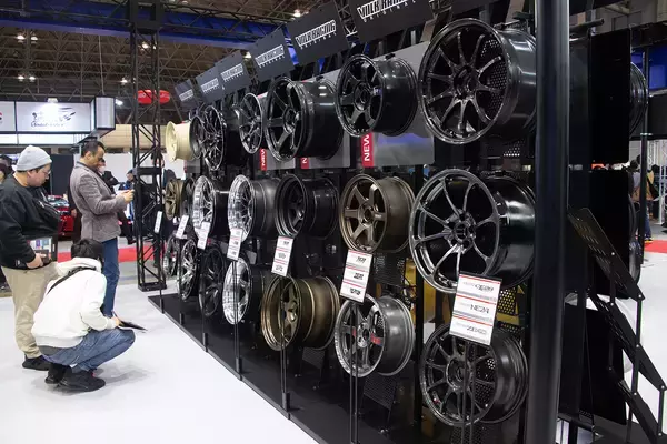 「2024年の注目新作ホイール22種類を一挙に展示！　RAYSブースはホイールもデモカーも必見【TAS2024】」の画像