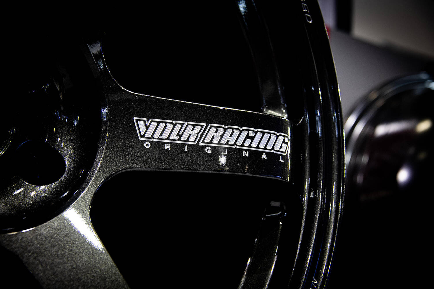 2024年の注目新作ホイール22種類を一挙に展示！　RAYSブースはホイールもデモカーも必見【TAS2024】