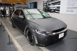 手が届くカスタムが詰まったインスターに市販化熱望！　ヒョンデ流レトロSUVの可能性を見た【大阪オートメッセ2026】