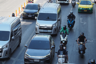 アルファード＆レクサスLMの人気がヤバい！　タイで「コミューター」の顔面整形が流行っていた!!