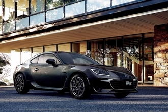 ＭＴ車にも３眼アイサイト搭載！ スバルBRZが「Ｆ型」でＭＴのシフトフィールを磨き安全装備も大進化