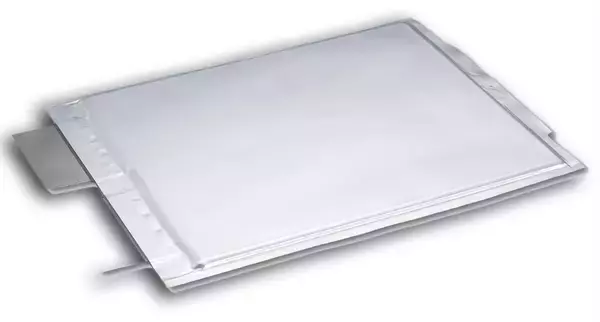 「決して「神電池」ではない！　自動車メーカーが期待を寄せる「全固体電池」とは？」の画像