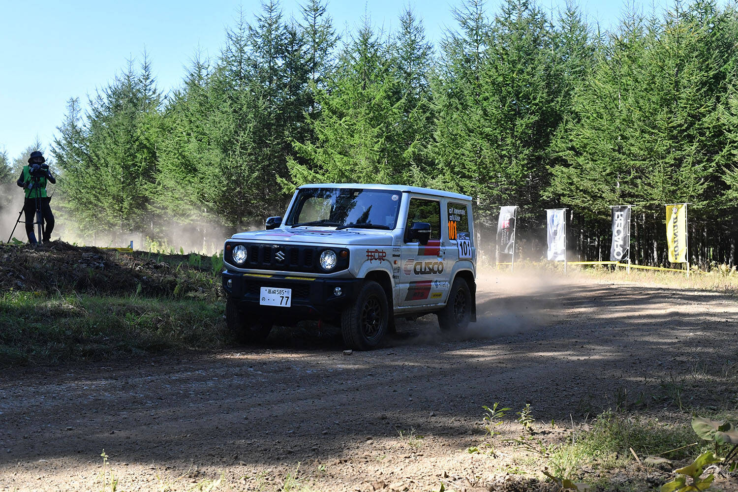 ただ今大注目の新カテゴリー！　クロカン四駆が爆走する全日本ラリー選手権「OP-XCクラス」の華やかさがヤバい