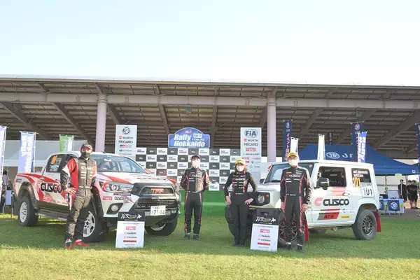 「ただ今大注目の新カテゴリー！　クロカン四駆が爆走する全日本ラリー選手権「OP-XCクラス」の華やかさがヤバい」の画像