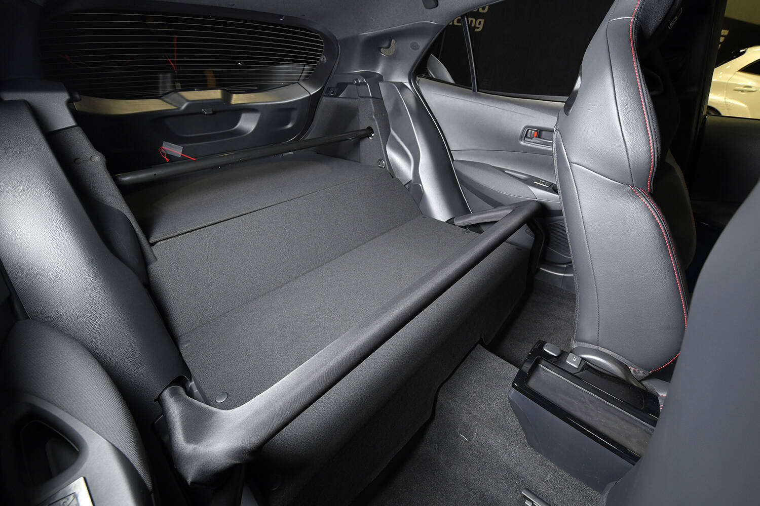 我慢すらも快感になる！　乗ったが最後抜け出せない「沼感」全開の個性派クルマ５選