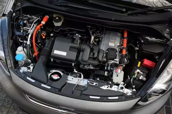 「ハイブリッドと名乗っていても中身は千差万別だった！　正しく理解したい各社の違いをわかりやすく解説」の画像