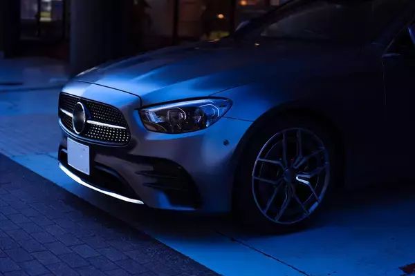 令和の時代にも見かける駐車場の「外車お断り」の看板！　その意図とは？