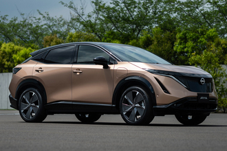 アリアにソルテラに輸入車も！　SUVのEVが日本で続々発売されるなかプロが選んだ買いの「１位」とは