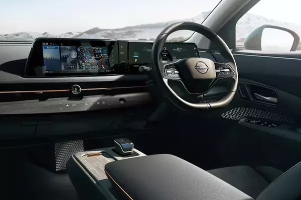 「アリアにソルテラに輸入車も！　SUVのEVが日本で続々発売されるなかプロが選んだ買いの「１位」とは」の画像