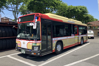 バスの事故でもっとも多いのは「車内事故」だった！　ワンマン運転の路線バスで負担が大きすぎる運転士を助ける「AI車掌」の誕生に期待