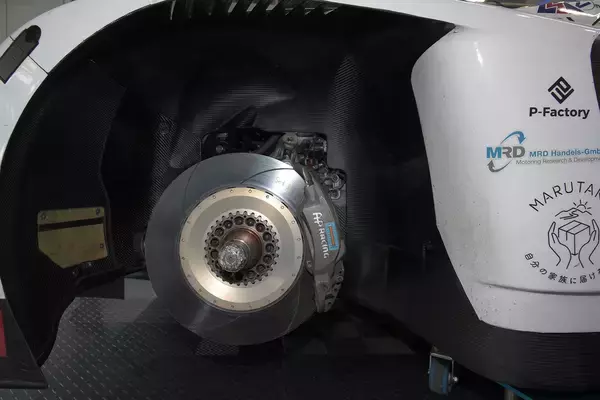 「「オネーサン」でバズったスーパーGT参戦チーム「BMW Team Studie」のドライバーに直撃！　新型車両「M4 GT3」ってどんなマシン？」の画像