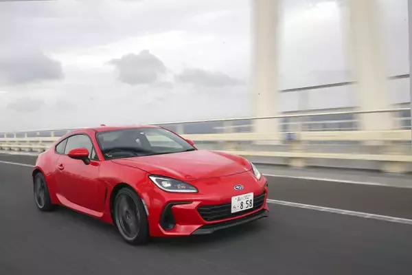 「最新車よりも興味津々の謎！　Ｚ世代が現役時代を知らないハズの「80〜90年代スポーツ」に注目するワケ」の画像