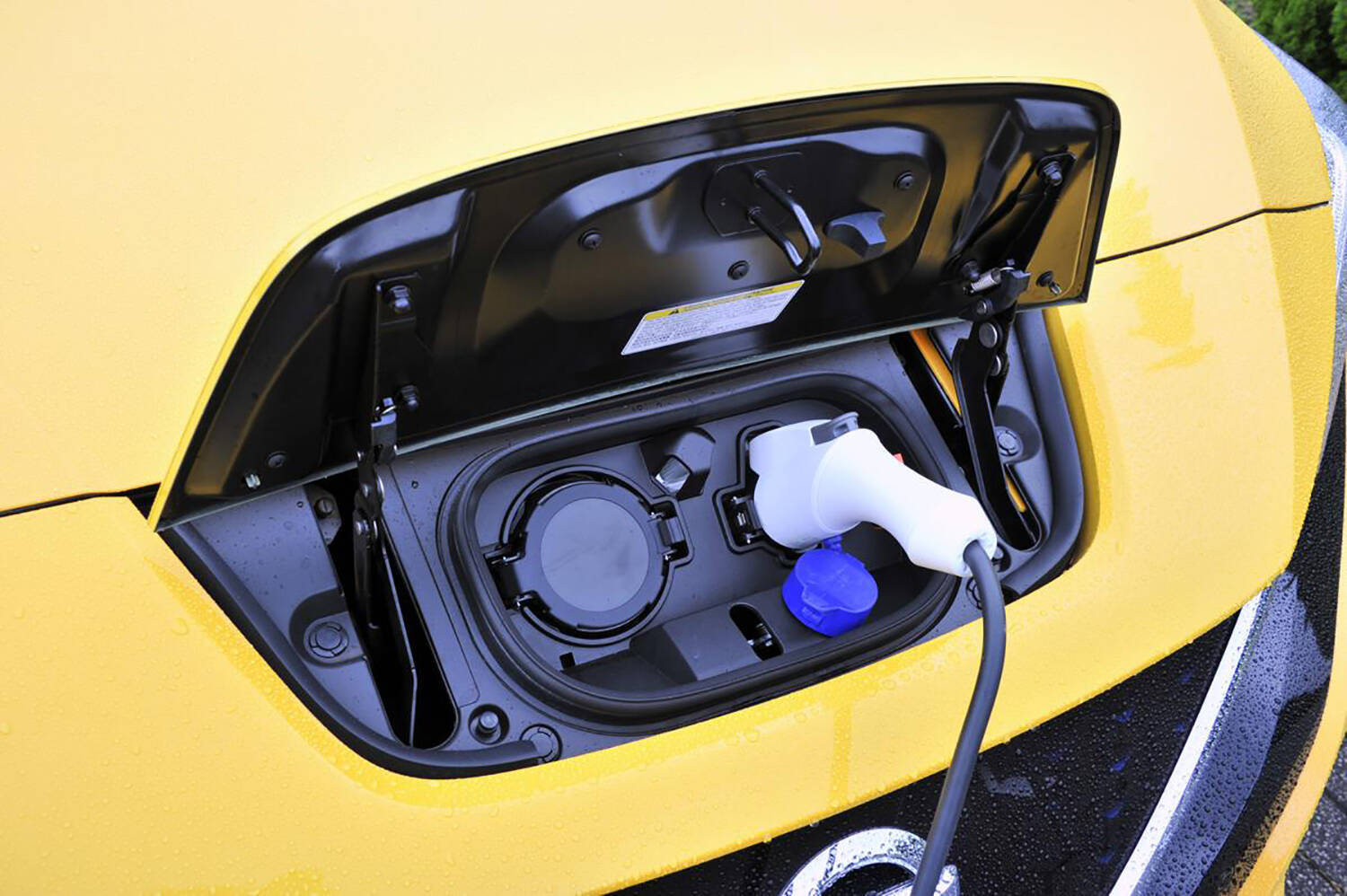 量産型EVのパイオニア「リーフ」とは？