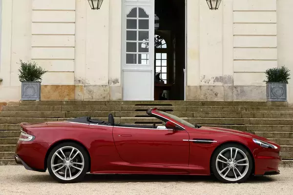 「世界で499人のみが味わえるアストンマーティン！　なんと「DBS 770 アルティメット」は詳細公開前に完売!!」の画像