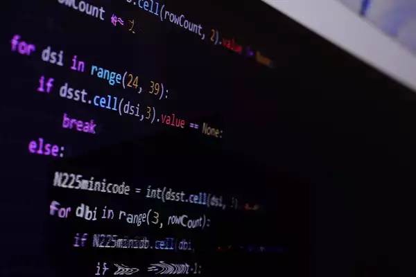 いまクルマもスマホみたいに「ソフトウェアアップデート」の時代！　いまのままで問題ないからと「お知らせ」を無視してもいい？