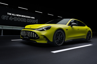 1169馬力の４ドアクーペって誰向けだ!?　新型AMG GT 4ドアクーペの強烈すぎるスペックをライバルの「ポルシェ」「テスラ」と比べてみた