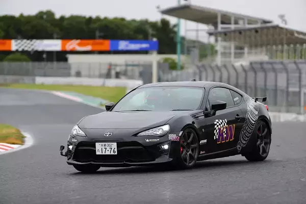 「トヨタとスバルに敬礼！　改めて見たら「86＆BRZ」の功績が偉大すぎた」の画像