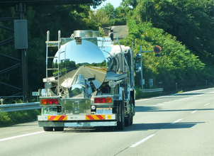 トラックの荷台部分は荷物によって構造も工夫もまったく違う！　知られざる「荷室」の中身をご紹介!!