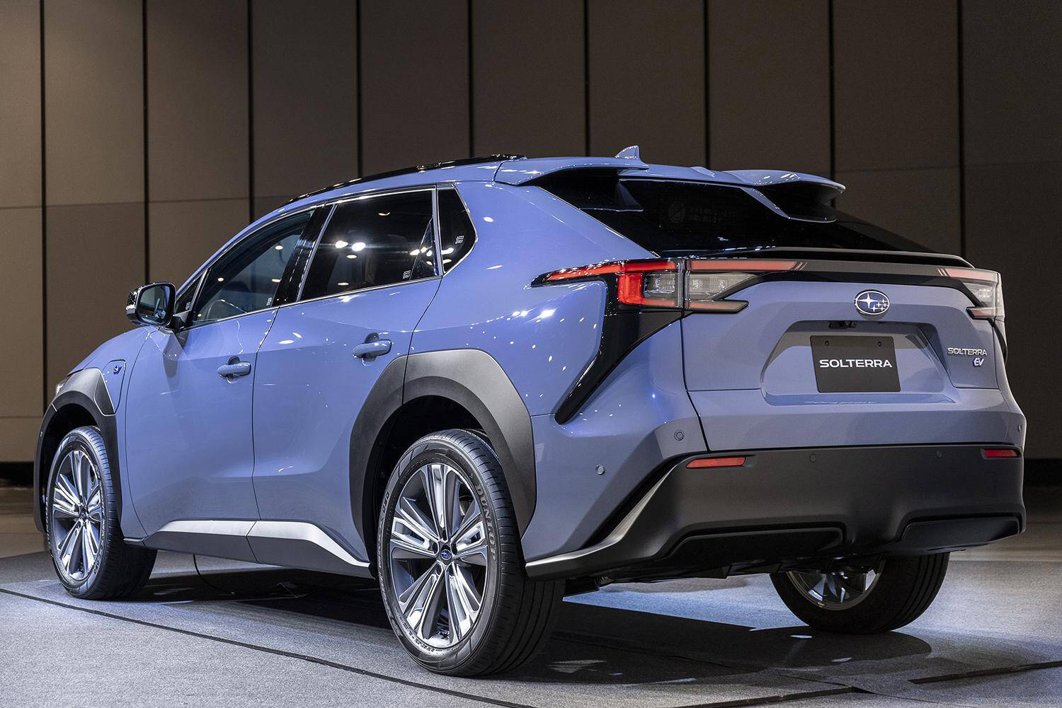 誰もが知るほど「モロ見せ」してるのに「焦らし」が長すぎ！　街で見かけないと思ったら「まだ売ってなかった」クルマ３台