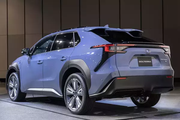 「誰もが知るほど「モロ見せ」してるのに「焦らし」が長すぎ！　街で見かけないと思ったら「まだ売ってなかった」クルマ３台」の画像