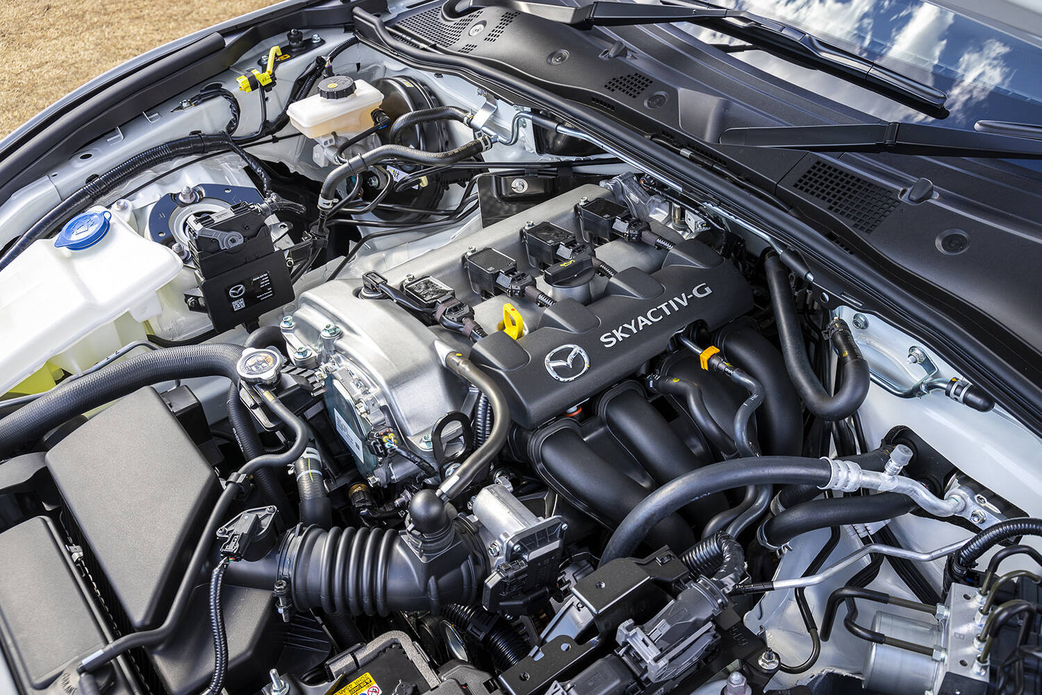 「990S」こそ真のマツダ・ロードスター！　何がスゴイかじっくり考えてみた