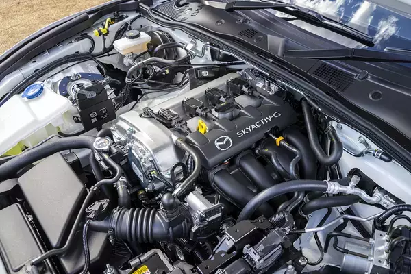 「「990S」こそ真のマツダ・ロードスター！　何がスゴイかじっくり考えてみた」の画像