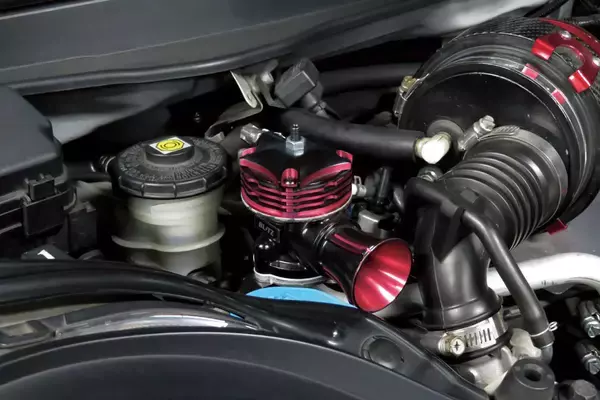 「バカッ速のスポーツカーが発する「プシュー」音にクルマ好きは狂喜！　ターボ車の「ウエイストゲート」と「ブローオフ」って何？」の画像