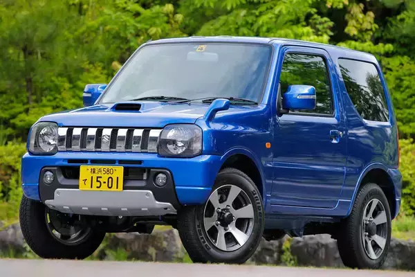 「かつては廉価モデルの象徴だった黒樹脂バンパー！　いまやツール感の演出に欠かせない「オシャレアイテム」に昇格していた!!」の画像