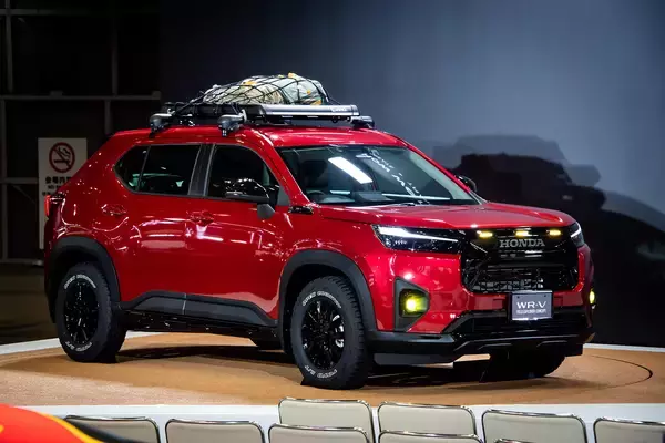 「純正アクセサリーを利用したマシンメイキングは必見！　ホンダアクセスのカスタマイズカー２台がそのまま欲しいレベルの完成度だった【TAS2024】」の画像