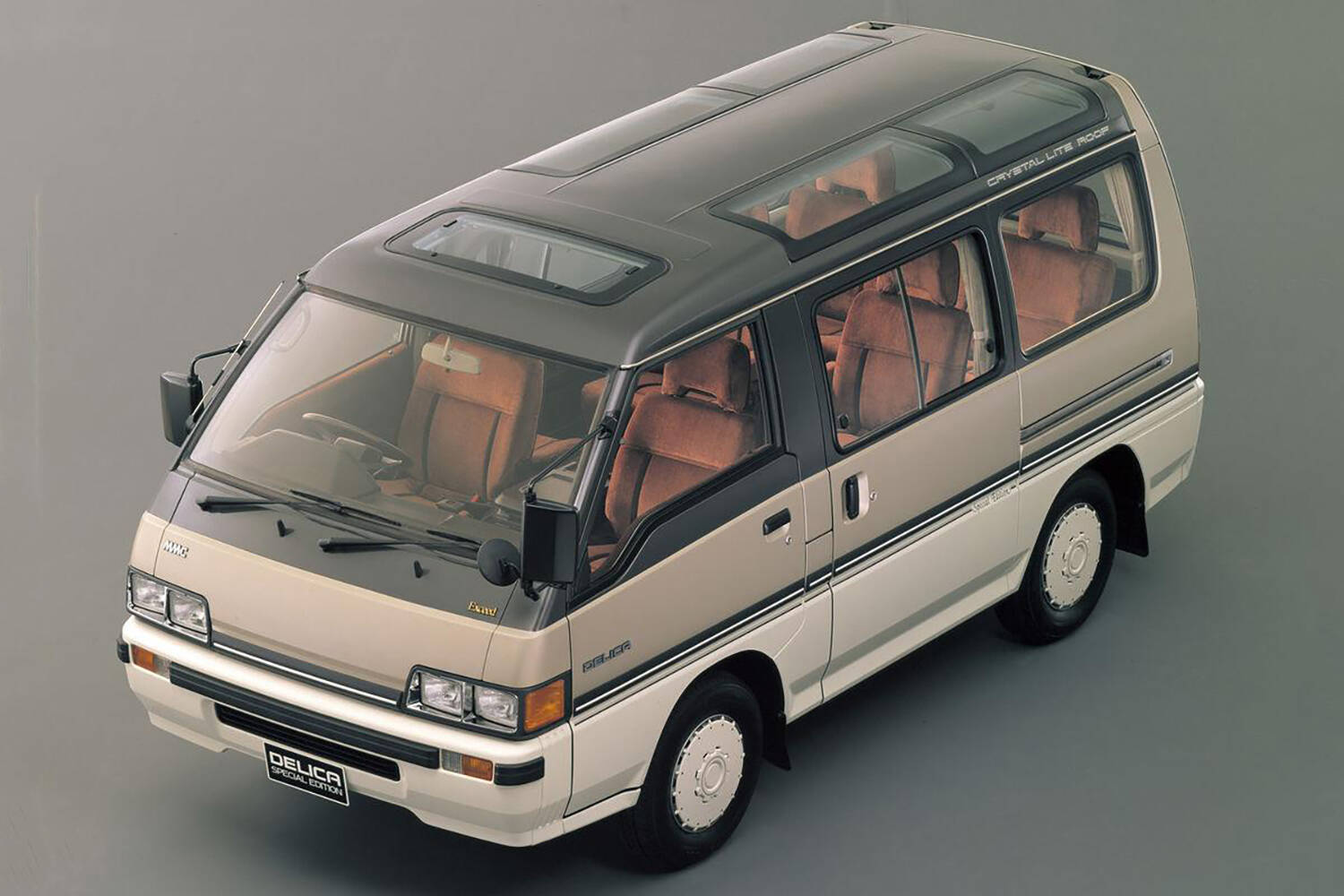 デリカ「ミニ」登場で注目度マシマシ！　三菱にしか作れない最強ミニバン52年の歴史を一気見せ