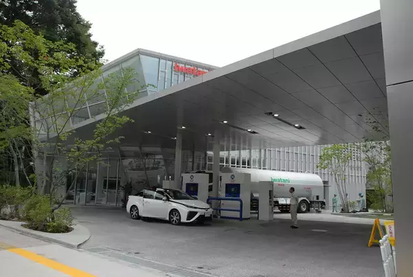 「水素燃料電池車の乗用車はトヨタとヒョンデのみと厳しい状況！　生きる道は大型商用車にアリ」の画像