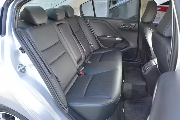 「ホンダの歴代セダンを振り返る！　特徴やおすすめモデルも紹介」の画像