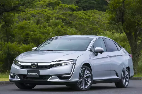 「ホンダの歴代セダンを振り返る！　特徴やおすすめモデルも紹介」の画像