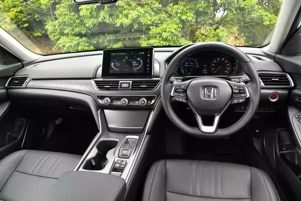 「ホンダの歴代セダンを振り返る！　特徴やおすすめモデルも紹介」の画像