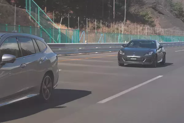 「MT車なのに自動ブレーキも追従クルコンも！　今秋登場の「MTのBRZ＋アイサイト」の気になる中身!!」の画像