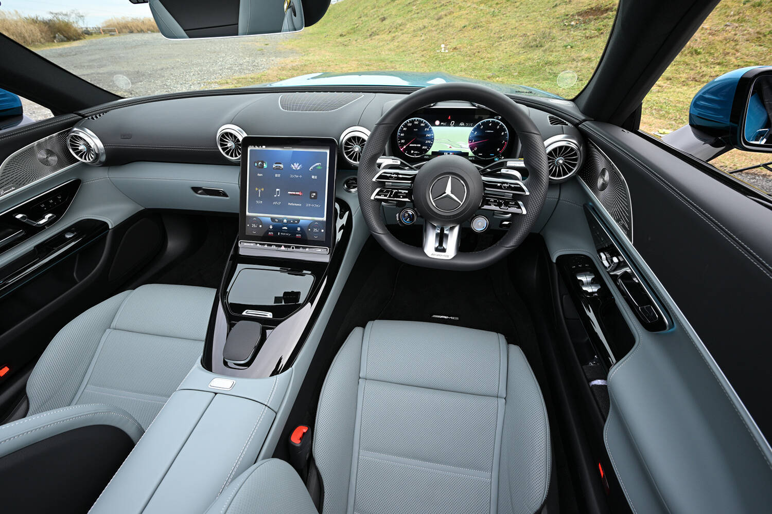 【試乗】メルセデスAMG SLは「重厚」から「スポーティ」へ路線変更！　さらに４気筒化したのにその価値はマシマシなワケ