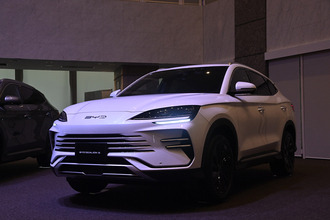 PHEVのSUVが400万円以下で購入できる衝撃！　BYDより発売された最新SUV「SEALION６」のコスパがヤバすぎた撃上陸