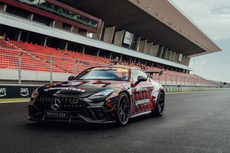 ずっとFRだったF1セーフティカーがはじめて4WDに！　612馬力で速さも安全性も極めたAMG GTのセーフティカーの中身