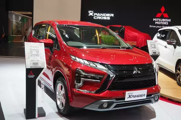 「トヨタ vs 三菱の市場に韓国ヒョンデが本気で殴り込み！　コンパクトMPV「スターゲイザー」がインドネシアで話題沸騰」の画像